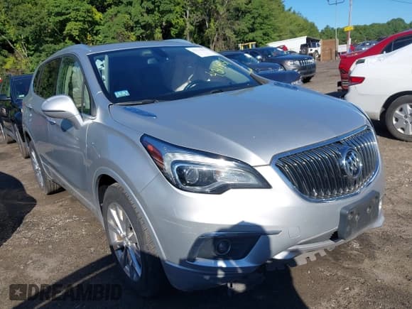 ✅ 2017 Buick Envision Essence • VIN: LRBFXDSA3HD015758 • Lot: 43114951. Wystawiony na IAAI z przebiegiem 91 330 mil. Bezpłatny archiwum sprzedaży aukcyjnych z USA i szczegółowy raport historii pojazdu na DreamBid. Zdjęcie 1.