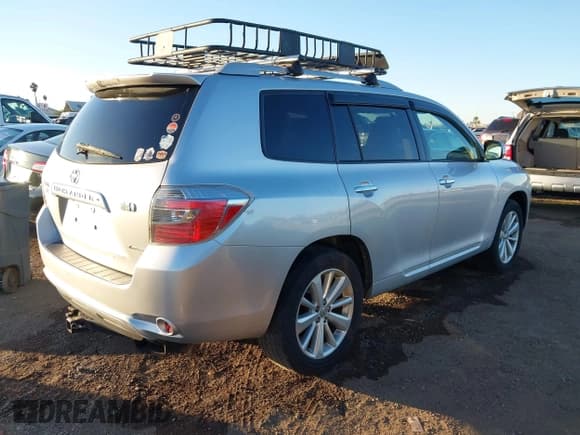 ✅ 2008 Toyota Highlander Limited • VIN: JTEEW44A882001181 • Lot: 43904052. Listed on IAAI with 286,076 mi. Free auction sales archive from the USA and detailed vehicle history report at DreamBid. Image 4.