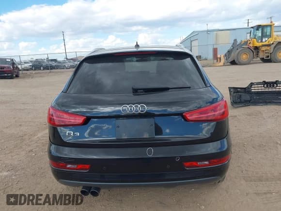 ✅ 2016 Audi Q3 Premium Plus • VIN: WA1BFCFS1GR010795 • Лот: 43357405. Опубликован ранее на IAAI с пробегом 77 928 миль. Бесплатный доступ к архиву аукционных продаж из США и подробный отчёт об истории автомобиля на DreamBid. Изображение 17.