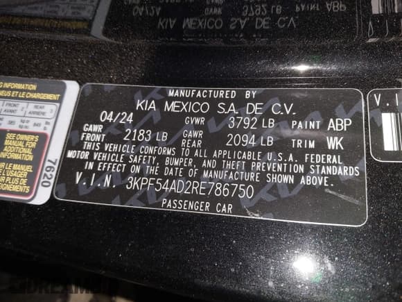 ✅ 2024 Kia Forte GT-Line • VIN: 3KPF54AD2RE786750 • Lot: 43116842. Listed on IAAI with 3,080 mi. Free auction sales archive from the USA and detailed vehicle history report at DreamBid. Image 9.