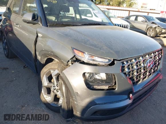 ✅ 2025 Hyundai Venue SEL • VIN: KMHRC8A34SU367299 • Lot: 43648814. Listed on IAAI with 19,689 mi. Free auction sales archive from the USA and detailed vehicle history report at DreamBid. Image 6.