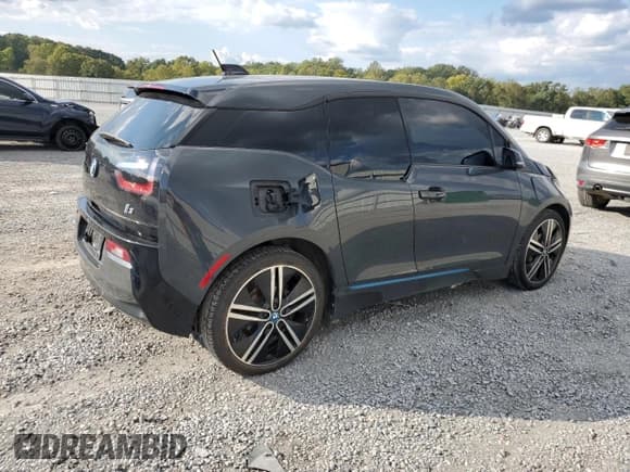 ✅ 2015 BMW i3 • VIN: WBY1Z4C55FV502697 • Lot: 73545604. Listed on Copart with 101,915 mi. Free auction sales archive from the USA and detailed vehicle history report at DreamBid. Image 3.