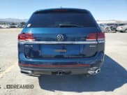 ✅ 2021 Volkswagen Atlas SEL Premium • VIN: 1V2TR2CA1MC545520 • Lot: 68675595. Listed on Copart with 30,261 mi. Free auction sales archive from the USA and detailed vehicle history report at DreamBid. Image 6.