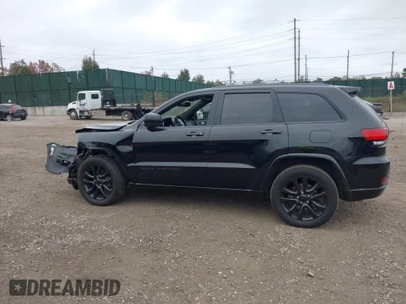 ✅ 2020 Jeep Grand Cherokee Altitude • VIN: 1C4RJFAG4LC254784 • Lot: 43522915. Listed on IAAI with 47,459 mi. Free auction sales archive from the USA and detailed vehicle history report at DreamBid. Image 14.