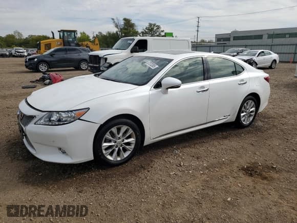 ✅ 2014 Lexus ES 300h • VIN: JTHBW1GG7E2066507 • Lot: 87070385. Listed on Copart with 192,440 mi. Free auction sales archive from the USA and detailed vehicle history report at DreamBid. Image 1.