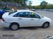 ✅ 2007 Ford Focus S • VIN: 1FAFP34N97W355095 • Lot: 43171858. Wystawiony na IAAI z przebiegiem 109 763 mil. Bezpłatny archiwum sprzedaży aukcyjnych z USA i szczegółowy raport historii pojazdu na DreamBid. Zdjęcie 13.