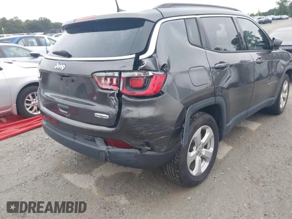 ✅ 2019 Jeep Compass Latitude • VIN: 3C4NJCBB2KT636458 • Lot: 42910149. Listed on IAAI with 79,266 mi. Free auction sales archive from the USA and detailed vehicle history report at DreamBid. Image 6.