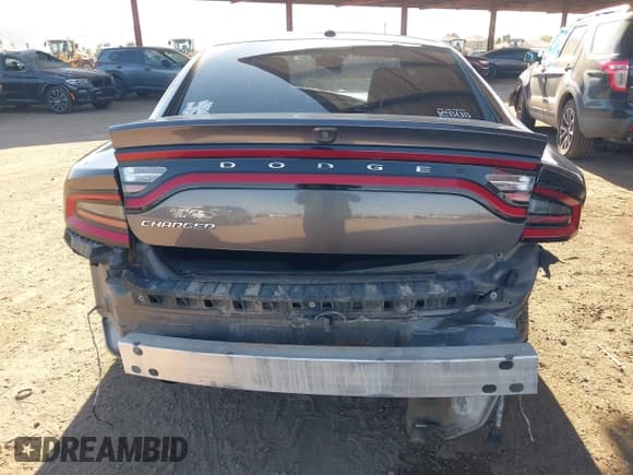 ✅ 2020 Dodge Charger SXT • VIN: 2C3CDXBG6LH165852 • Lot: 43664647. Wystawiony na IAAI z przebiegiem Nie podano. Bezpłatny archiwum sprzedaży aukcyjnych z USA i szczegółowy raport historii pojazdu na DreamBid. Zdjęcie 6.