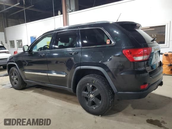 ✅ 2012 Jeep Grand Cherokee Laredo • VIN: 1C4RJFAG8CC128847 • Lot: 82525595. Wystawiony na Copart z przebiegiem 173 549 mil. Bezpłatny archiwum sprzedaży aukcyjnych z USA i szczegółowy raport historii pojazdu na DreamBid. Zdjęcie 2.