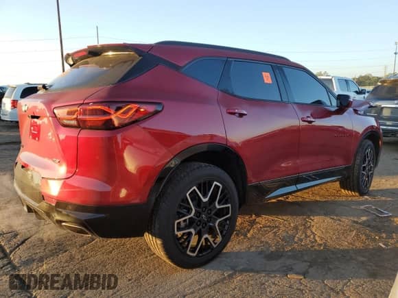 2025 Chevrolet Blazer RS z VIN 3GNKBERS0SS140928, wystawiony jako Copart lot #81860145 z przebiegiem 6 396 mil mil oraz Nie do naprawy • Non repairable. Historia ofert i sprzedaży dostępna na DreamBid. Obrazek 3.