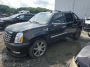 ✅ 2013 Cadillac Escalade EXT Premium • VIN: 3GYT4NEF3DG340590 • Лот: 62573715. Опубликован ранее на Copart с пробегом 133 762 миль. Бесплатный доступ к архиву аукционных продаж из США и подробный отчёт об истории автомобиля на DreamBid. Изображение 1.