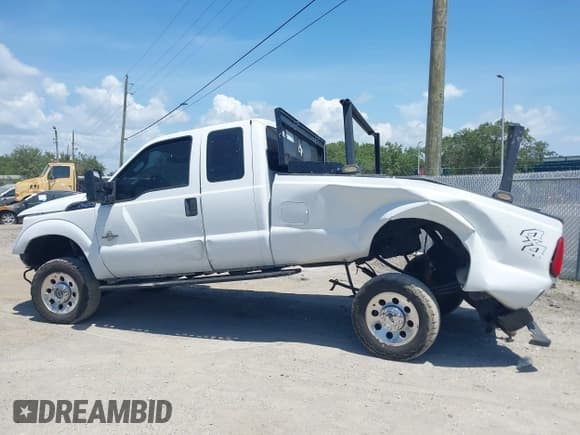 ✅ 2016 Ford F-250 XLT • VIN: 1FT7X2BT3GEB91990 • Lot: 42345323. Listed on IAAI with 279,529 mi. Free auction sales archive from the USA and detailed vehicle history report at DreamBid. Image 14.