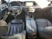 2015 Hyundai Genesis 5.0L z VIN KMHGN4JF2FU020810, wystawiony jako Copart lot #82961764 z przebiegiem 108 621 mil mil oraz Szkoda całkowita • Salvage title. Historia ofert i sprzedaży dostępna na DreamBid. Obrazek 8.