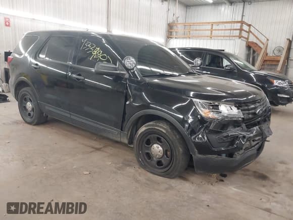 ✅ 2018 Ford Police Interceptor Utility • VIN: 1FM5K8AR0JGC75626 • Лот: 43339207. Опубликован ранее на IAAI с пробегом 100 798 миль. Бесплатный доступ к архиву аукционных продаж из США и подробный отчёт об истории автомобиля на DreamBid. Изображение 1.