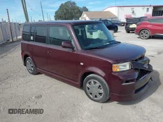 ✅ 2005 Scion xB • VIN: JTLKT324554027796 • Lot: 43673372. Wystawiony na IAAI z przebiegiem 84 808 mil. Bezpłatny archiwum sprzedaży aukcyjnych z USA i szczegółowy raport historii pojazdu na DreamBid. Zdjęcie 1.
