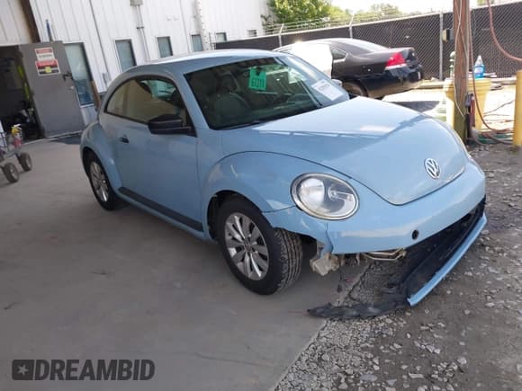 ✅ 2015 Volkswagen Beetle Fleet Edition • VIN: 3VWF17AT8FM610580 • Lot: 42282020. Listed on IAAI with 190,352 mi. Free auction sales archive from the USA and detailed vehicle history report at DreamBid. Image 1.