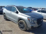 ✅ 2024 GMC Terrain SLT • VIN: 3GKALVEG1RL225417 • Lot: 41382024. Wystawiony na IAAI z przebiegiem 43 677 mil. Bezpłatny archiwum sprzedaży aukcyjnych z USA i szczegółowy raport historii pojazdu na DreamBid. Zdjęcie 1.