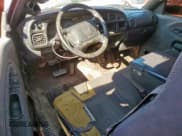 ✅ 2002 Dodge 2500 • VIN: 3B7KC23692M205036 • Lot: 81846495. Wystawiony na Copart z przebiegiem 460 603 mil. Bezpłatny archiwum sprzedaży aukcyjnych z USA i szczegółowy raport historii pojazdu na DreamBid. Zdjęcie 8.