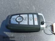 ✅ 2018 Ford Explorer Limited • VIN: 1FM5K8F88JGB57985 • Lot: 43613988. Wystawiony na IAAI z przebiegiem 114 667 mil. Bezpłatny archiwum sprzedaży aukcyjnych z USA i szczegółowy raport historii pojazdu na DreamBid. Zdjęcie 11.