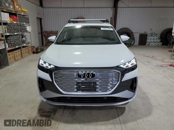 ✅ 2023 Audi Q4 e-tron Prestige • VIN: WA1M2BFZ7PP043534 • Лот: 75911484. Опубликован ранее на Copart с пробегом 6 332 миль. Бесплатный доступ к архиву аукционных продаж из США и подробный отчёт об истории автомобиля на DreamBid. Изображение 5.