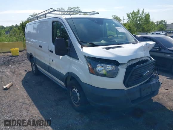 ✅ 2018 Ford Transit • VIN: 1FTYE1ZM3JKB49251 • Лот: 42657483. Опубликован ранее на IAAI с пробегом 102 024 миль. Бесплатный доступ к архиву аукционных продаж из США и подробный отчёт об истории автомобиля на DreamBid. Изображение 1.