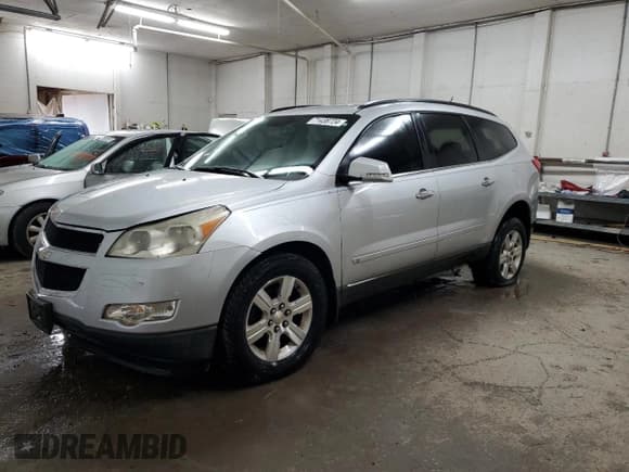 ✅ 2010 Chevrolet Traverse 1LT • VIN: 1GNLVFEDXAS119958 • Lot: 71438724. Wystawiony na Copart z przebiegiem 217 704 mil. Bezpłatny archiwum sprzedaży aukcyjnych z USA i szczegółowy raport historii pojazdu na DreamBid. Zdjęcie 1.