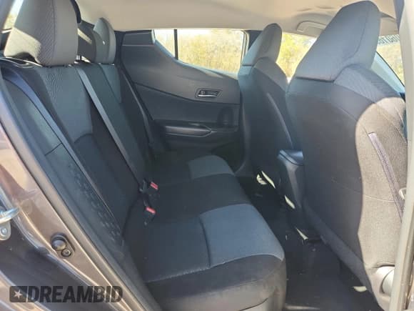 ✅ 2020 Toyota C-HR XLE • VIN: JTNKHMBX0L1094149 • Lot: 91060165. Wystawiony na Copart z przebiegiem 90 139 mil. Bezpłatny archiwum sprzedaży aukcyjnych z USA i szczegółowy raport historii pojazdu na DreamBid. Zdjęcie 11.