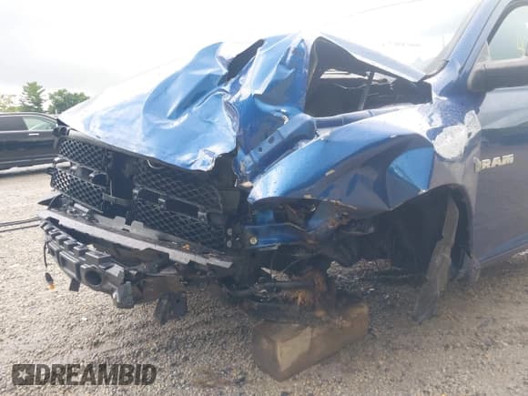 ✅ 2010 Dodge 1500 ST • VIN: 3D7JB1ET4AG159405 • Lot: 42708566. Wystawiony na IAAI z przebiegiem Nie podano. Bezpłatny archiwum sprzedaży aukcyjnych z USA i szczegółowy raport historii pojazdu na DreamBid. Zdjęcie 6.