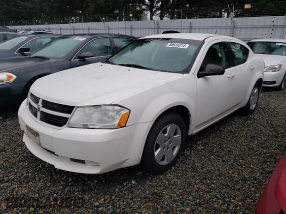 ✅ 2008 Dodge Avenger SE • VIN: 1B3LC46K08N191715 • Lot: 80689214. Wystawiony na Copart z przebiegiem 32 910 mil. Bezpłatny archiwum sprzedaży aukcyjnych z USA i szczegółowy raport historii pojazdu na DreamBid. Zdjęcie 1.