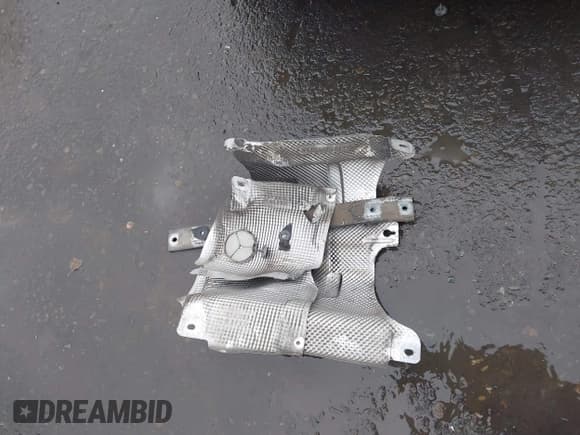 ✅ 2006 Mercedes-Benz CLS 500 • VIN: WDDDJ75X26A052011 • Lot: 43806450. Listed on IAAI with 166,454 mi. Free auction sales archive from the USA and detailed vehicle history report at DreamBid. Image 12.