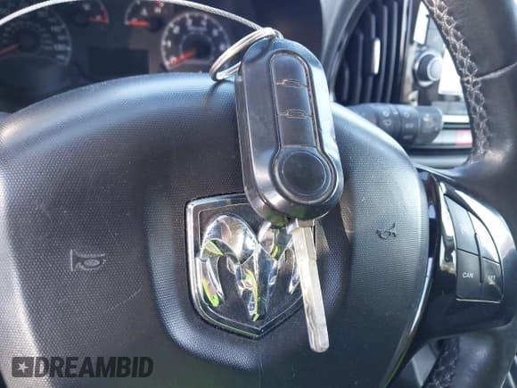 ✅ 2017 Ram ProMaster City Cargo Tradesman SLT • VIN: ZFBERFBB8H6E10430 • Лот: 41659225. Опубликован ранее на IAAI с пробегом 105 483 миль. Бесплатный доступ к архиву аукционных продаж из США и подробный отчёт об истории автомобиля на DreamBid. Изображение 11.