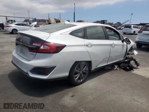 ✅ 2020 Honda Clarity • VIN: JHMZC5F16LC000923 • Lot: 65296295. Listed on Copart with 29,309 mi. Free auction sales archive from the USA and detailed vehicle history report at DreamBid. Image 3.