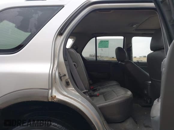 ✅ 2001 Honda Passport LX • VIN: 4S6CK58W714414399 • Lot: 41641270. Listed on IAAI with 203,093 mi. Free auction sales archive from the USA and detailed vehicle history report at DreamBid. Image 8.