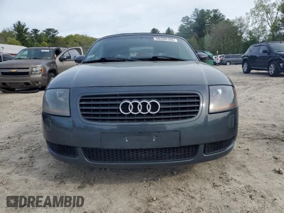 ✅ 2001 Audi TT • VIN: TRUUT28N211036391 • Lot: 56209165. Wystawiony na Copart z przebiegiem 63 637 mil. Bezpłatny archiwum sprzedaży aukcyjnych z USA i szczegółowy raport historii pojazdu na DreamBid. Zdjęcie 5.