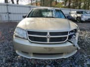 ✅ 2010 Dodge Avenger SXT • VIN: 1B3CC4FB0AN173219 • Lot: 79762174. Wystawiony na Copart z przebiegiem 180 708 mil. Bezpłatny archiwum sprzedaży aukcyjnych z USA i szczegółowy raport historii pojazdu na DreamBid. Zdjęcie 5.
