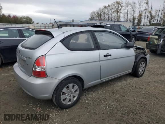 2009 Hyundai Accent Auto GS с VIN KMHCM36C09U137834, выставлен на аукционе Copart как лот 75289454 с пробегом 214 416 миль миль и Списание • Salvage title. История ставок и продаж доступна на DreamBid. Изображение 3.