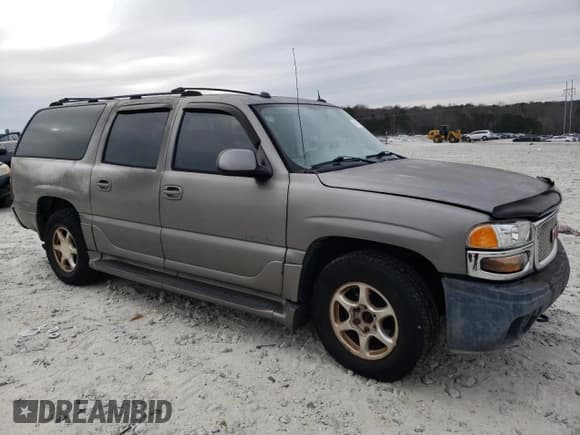 ✅ 2005 GMC Yukon XL • VIN: 1GKFK66U35J221194 • Лот: 85415324. Опубликован ранее на Copart с пробегом 385 256 миль. Бесплатный доступ к архиву аукционных продаж из США и подробный отчёт об истории автомобиля на DreamBid. Изображение 4.