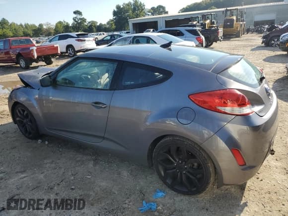 ✅ 2013 Hyundai Veloster w/Black Int • VIN: KMHTC6AD6DU172715 • Lot: 73066804. Wystawiony na Copart z przebiegiem 57 244 mil. Bezpłatny archiwum sprzedaży aukcyjnych z USA i szczegółowy raport historii pojazdu na DreamBid. Zdjęcie 2.