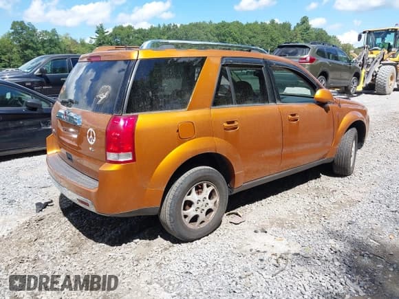 ✅ 2006 Saturn VUE • VIN: 5GZCZ53496S832740 • Lot: 43076634. Wystawiony na IAAI z przebiegiem 80 329 mil. Bezpłatny archiwum sprzedaży aukcyjnych z USA i szczegółowy raport historii pojazdu na DreamBid. Zdjęcie 4.