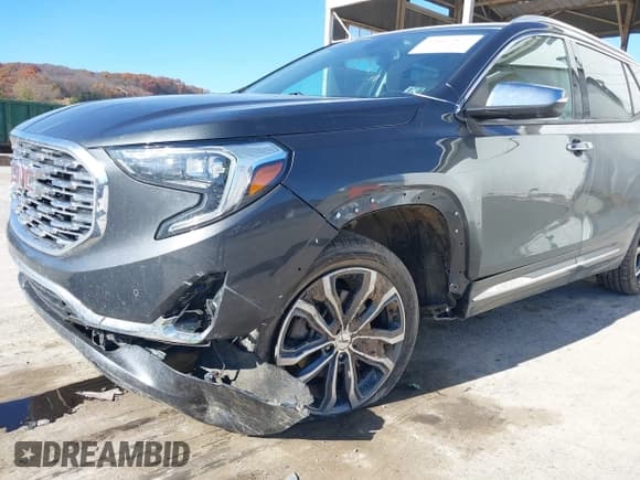 ✅ 2019 GMC Terrain Denali • VIN: 3GKALXEX3KL245766 • Lot: 43607822. Wystawiony na IAAI z przebiegiem 135 073 mil. Bezpłatny archiwum sprzedaży aukcyjnych z USA i szczegółowy raport historii pojazdu na DreamBid. Zdjęcie 6.