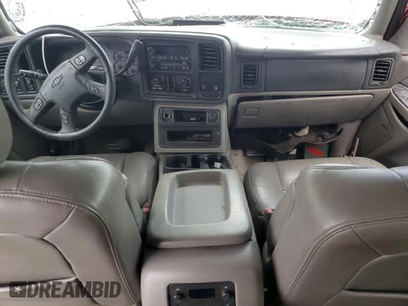 ✅ 2006 Chevrolet Suburban LT • VIN: 3GNEC16Z66G107185 • Лот: 69237405. Опубликован ранее на Copart с пробегом Не указан. Бесплатный доступ к архиву аукционных продаж из США и подробный отчёт об истории автомобиля на DreamBid. Изображение 8.