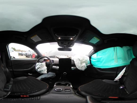 ✅ 2022 Ford Mustang Mach-E GT • VIN: 3FMTK4SE5NMA39755 • Lot: 43475619. Wystawiony na IAAI z przebiegiem 40 500 mil. Bezpłatny archiwum sprzedaży aukcyjnych z USA i szczegółowy raport historii pojazdu na DreamBid. Zdjęcie 20.