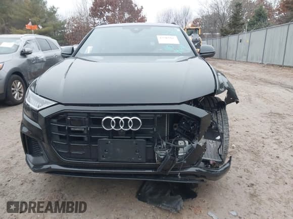 ✅ 2023 Audi Q8 Prestige • VIN: WA1FVBF13PD019369 • Lot: 43783365. Listed on IAAI with 33,679 mi. Free auction sales archive from the USA and detailed vehicle history report at DreamBid. Image 13.