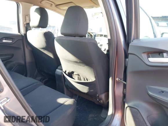 ✅ 2019 Honda Fit LX • VIN: 3HGGK5H45KM719338 • Lot: 43407932. Wystawiony na IAAI z przebiegiem 124 059 mil. Bezpłatny archiwum sprzedaży aukcyjnych z USA i szczegółowy raport historii pojazdu na DreamBid. Zdjęcie 8.