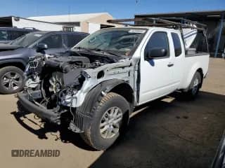 2015 Nissan Frontier SV z VIN 1N6AD0CW7FN736757, wystawiony jako Copart lot #74289654 z przebiegiem 142 194 mil mil oraz Szkoda całkowita • Salvage title. Historia ofert i sprzedaży dostępna na DreamBid. Obrazek 1.