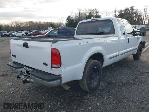 ✅ 1999 Ford F-250 XL • VIN: 1FTNX20F5XEC00435 • Lot: 41137317. Listed on IAAI with 346,348 mi. Free auction sales archive from the USA and detailed vehicle history report at DreamBid. Image 4.