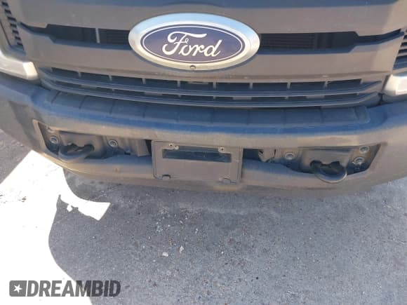 ✅ 2018 Ford F-250 XL • VIN: 1FT7X2A62JEC26554 • Лот: 41603638. Опубликован ранее на IAAI с пробегом 131 469 миль. Бесплатный доступ к архиву аукционных продаж из США и подробный отчёт об истории автомобиля на DreamBid. Изображение 6.