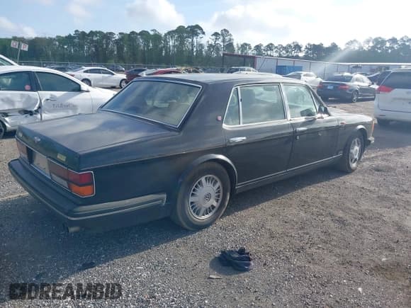 ✅ 1994 Bentley Turbo R • VIN: SCBZP03C0RCX54166 • Lot: 41957011. Listed on IAAI with 59,887 mi. Free auction sales archive from the USA and detailed vehicle history report at DreamBid. Image 4.