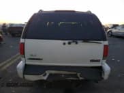 ✅ 1998 GMC Jimmy SLS • VIN: 1GKDT13W9W2506846 • Lot: 84854964. Listed on Copart with 151,051 mi. Free auction sales archive from the USA and detailed vehicle history report at DreamBid. Image 6.