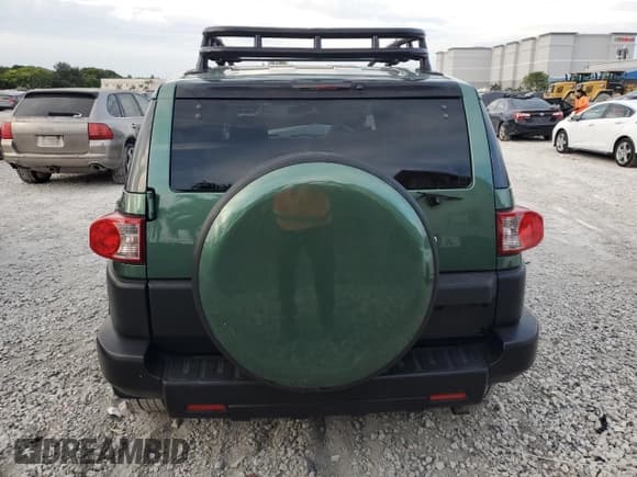 ✅ 2007 Toyota FJ Cruiser • VIN: JTEZU11F270011205 • Lot: 91699325. Wystawiony na Copart z przebiegiem 196 889 mil. Bezpłatny archiwum sprzedaży aukcyjnych z USA i szczegółowy raport historii pojazdu na DreamBid. Zdjęcie 6.